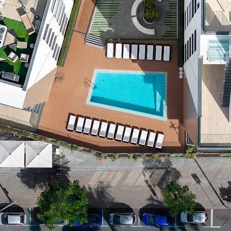 Sao Lucas I By An Island