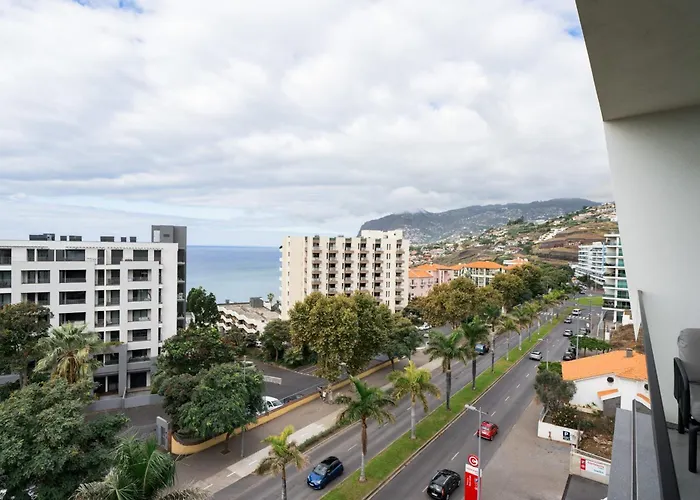 Sao Lucas I By An Island *