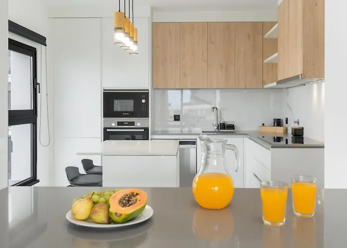 Sao Lucas I By An Island