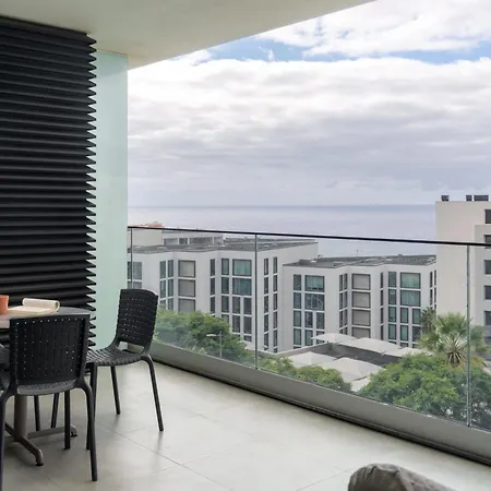 Sao Lucas I By An Island * Funchal (Madeira)