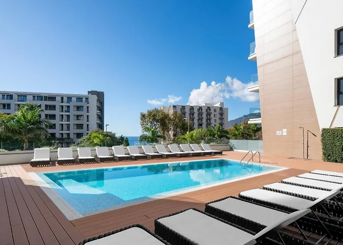 Sao Lucas I By An Island * פונשל