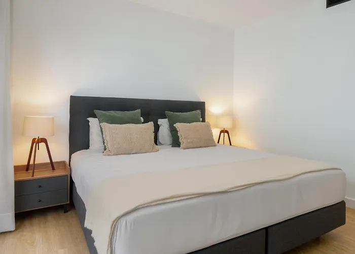 Sao Lucas I By An Island