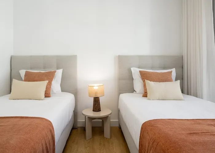 Sao Lucas I By An Island